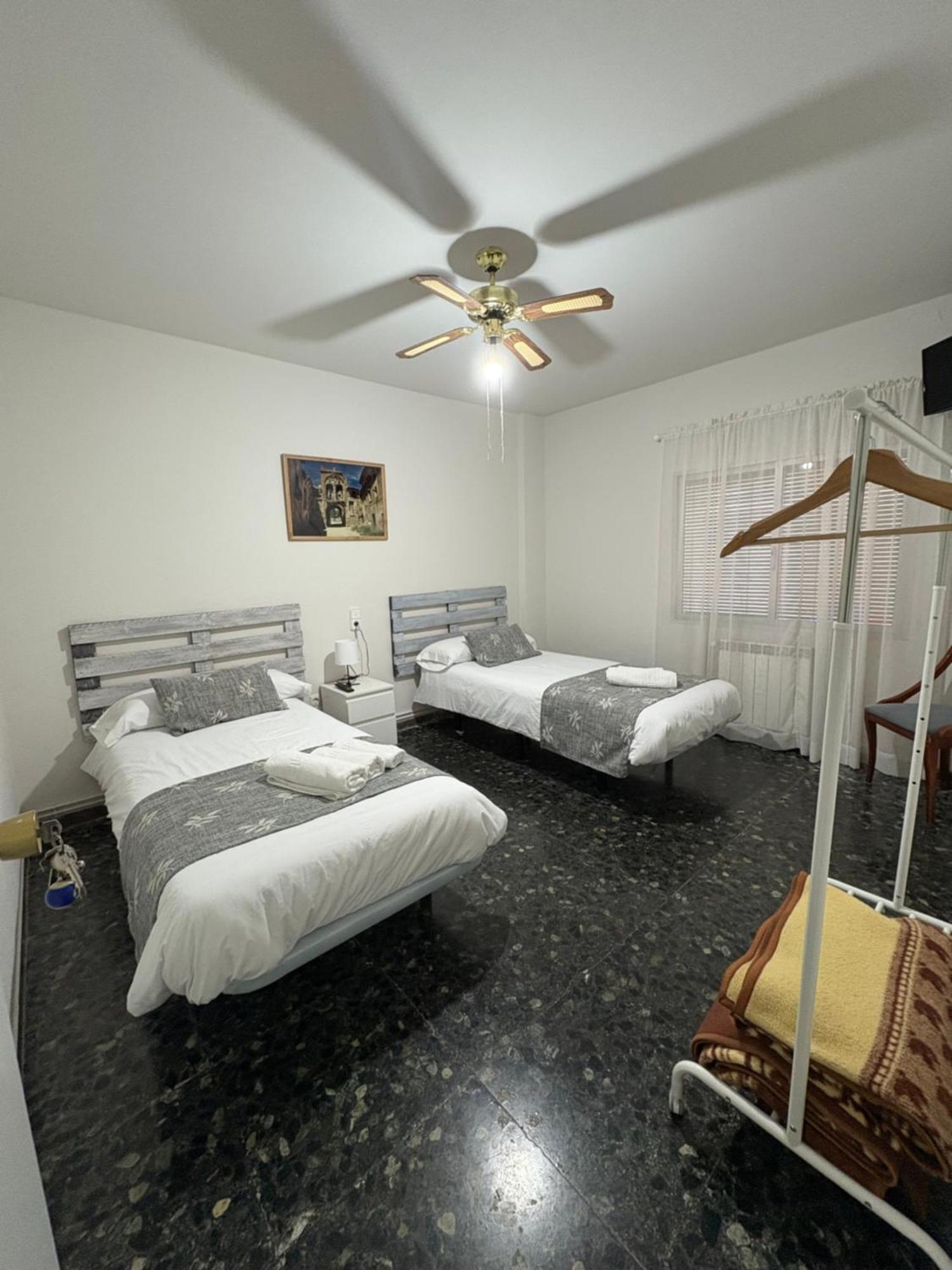 Hostal Pueblo Viejo Белчите Екстериор снимка
